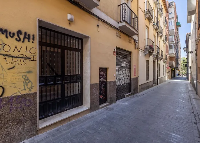 Dreaming Dona Luisa - Free Parking *